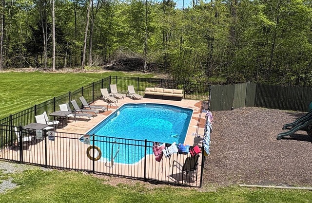 SECLUDED 4. 500 pieds carrés JACK FROST / CAMELBACK / OUTLETS / CASINO / HOTTUB / SALLE DE JEU