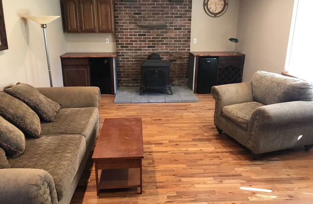 Private Apartment Asked For Corporate Discounts