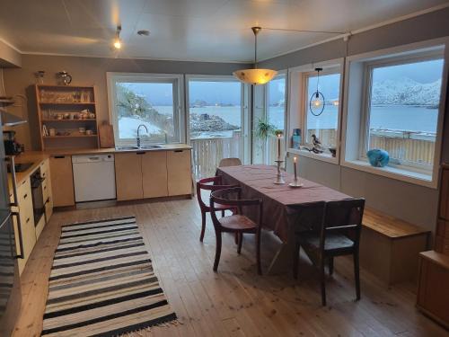 Private Apartment By The Sea