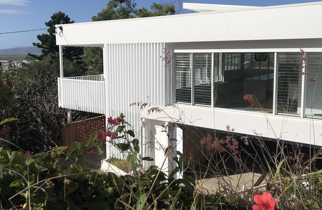 PRIVATE APARTMENT ON CASTLE HILL | WALK TO STADIUM