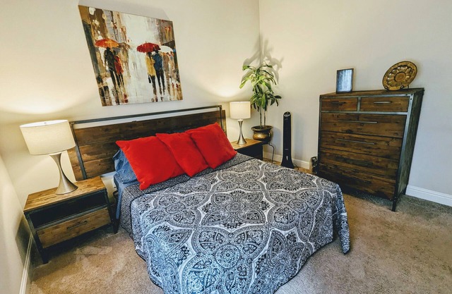 Private apartment style suite. Close to National Parks. Best deal in town.