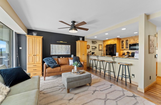 Private Balcony w/ Mountain Views of Keystone Resort & Great Shared Amenities