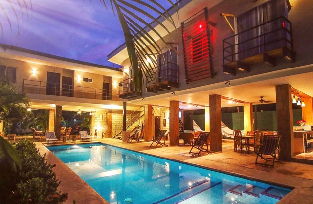 Maison de plage privée Fitos House, à 5 minutes de la réserve naturelle de Cabo Blanco