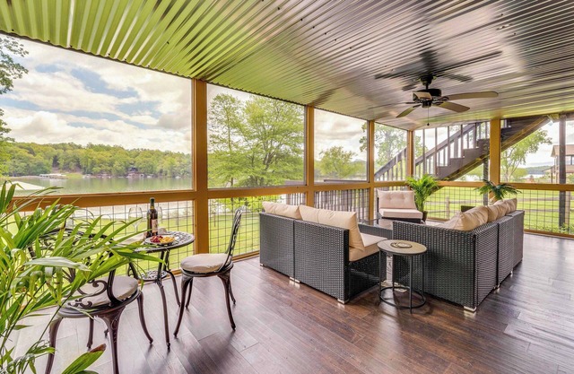 Private Boat Dock & Grill: Lake Chatuge Getaway!