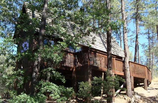 Private Cabin Hideaway sur 1 acre; 5 minutes du centre ville de Prescott