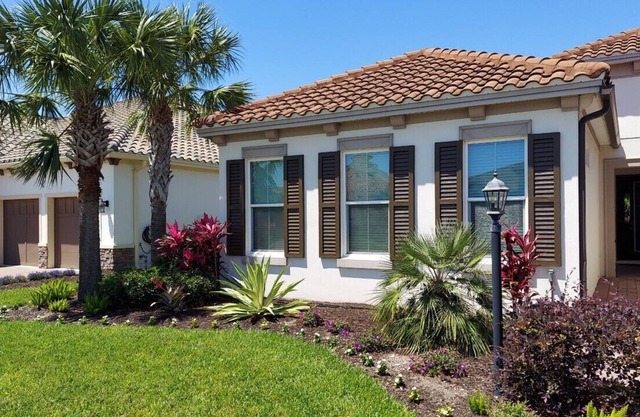 Private Casita with Living, Bedroom and Bathroom