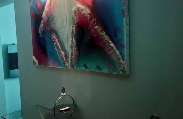 Private Charming Midtown 1-bedroom apartment in amazing Detroit with WiFi, AC