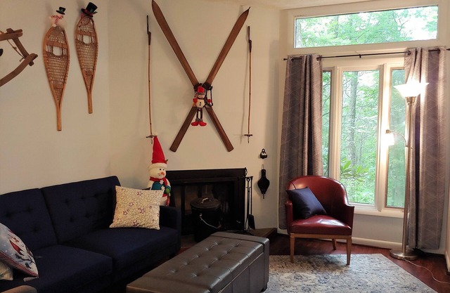 Nouvelle location! C'est Noël tous les jours chez Snowbody Knows Condo!