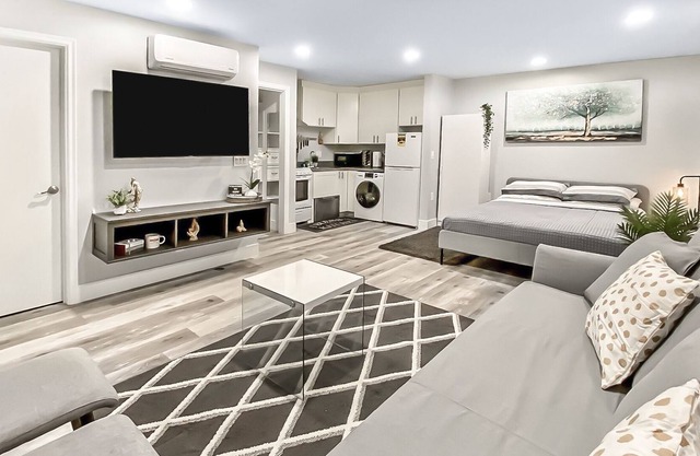 Private Cottage close to Santa Clara university