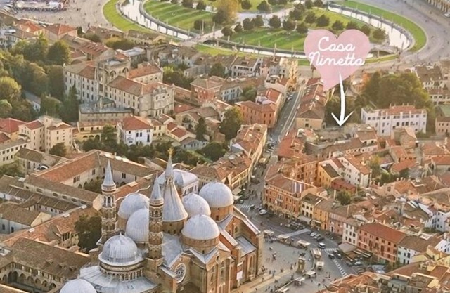 ***** COUR PRIVÉE, à quelques pas de PRATO DELLA VALLE SQ