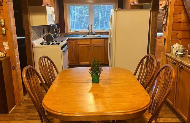 Private, cozy and quiet with direct trail access