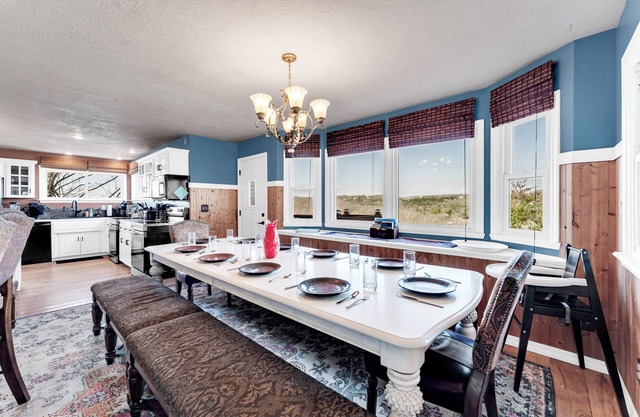 Havre caché sur 8+ Lakeside Acres, quai privé, pêche, randonnée, luxe du vieux monde