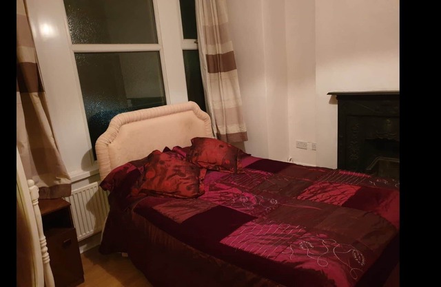 Private Double Room with modern en-suite