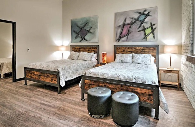 Private Family Suite in Historic Downtown Hickory!