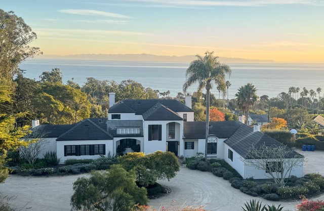 Domaine privé avec vue panoramique sur l'océan et piscine
