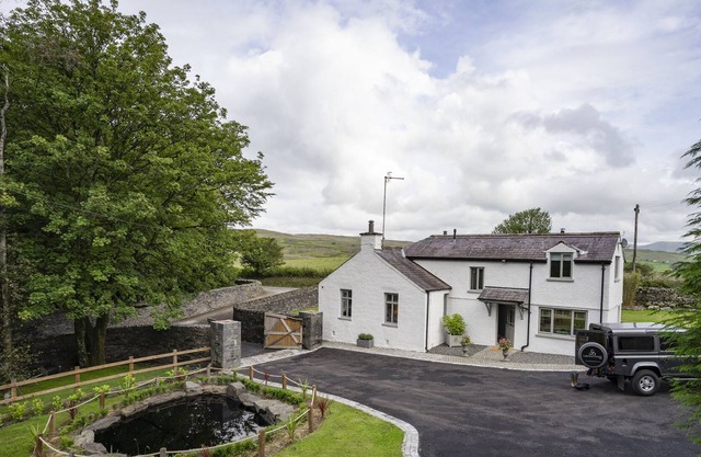 Exclusive Private Gatehouse - 3 Bedrooms - 2 Bathrooms Spectacular Howgill Views