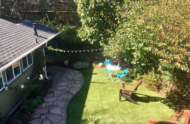 Private Guest Cottage. Newly appointed, Modern, Centrally Located