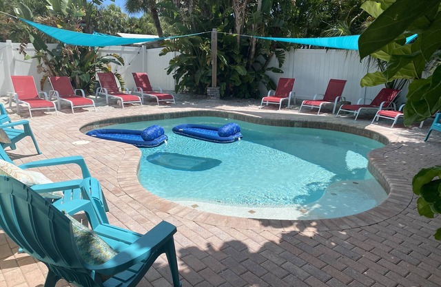 MAISON DE PISCINE RELAXANTE