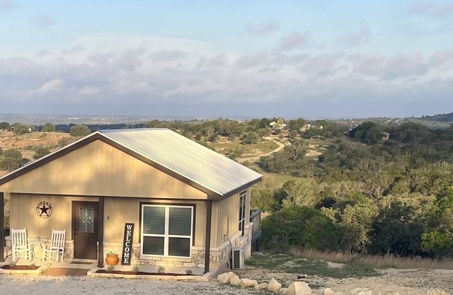 Private Hill Country retreat with amazing scenic views.