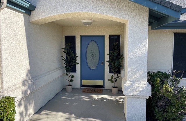 Private Hilltop Family Resort -- 2 NIGHTS FREE!! -- Sleeps 30+