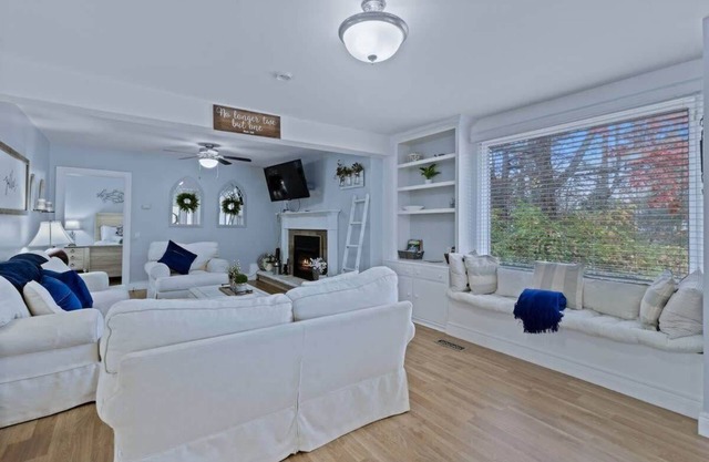 Oak Leaf on Lookout | 3 Bed, 2 Bath