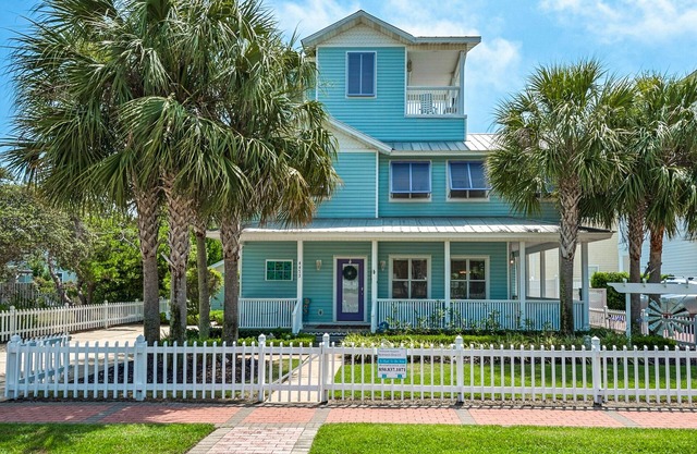 Nouveau dans notre programme! Maison privée dans le prestigieux Crystal Beach.
