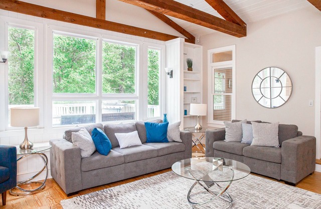 Spacious 6 BDR Conyers home 3 km de Georgia Horse Park ✩ 20 personnes