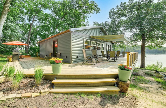 Private Island: Home in Belding w/ Dock & Grill!