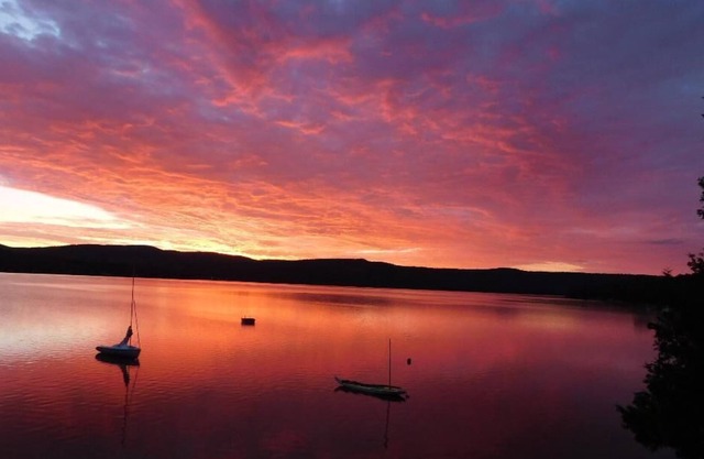 Propriété privée au bord d'un lac - Ruby's Lake House