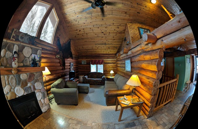 Privé Log Lodge Niché dans Chippewa National Forest Sur calme lac.