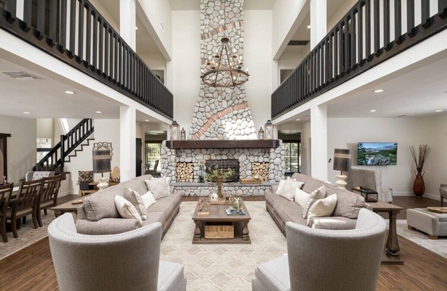 Private Luxury Big Bear Lodge. Hot Tub. Game Room