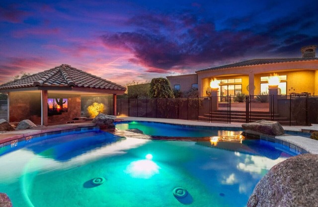 Private Luxury Desert Resort -Pool, Hot Tub, Games