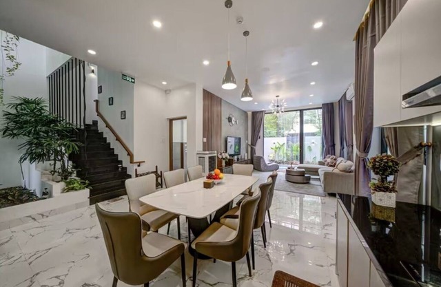 Private Luxury villa/Pool/Full AC/Free pick up