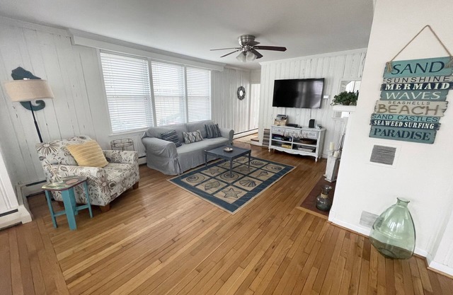 Private North End Beach House-1 Block From Ocean!