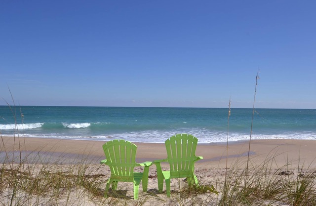 Maison de plage privée en bord de mer avec piscine et grande pêche