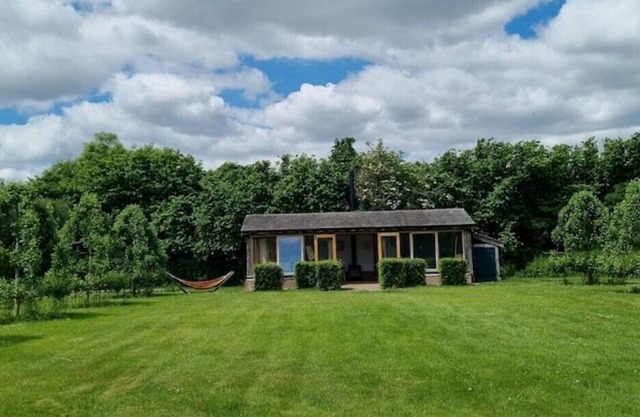 Private Orchard Cabin nr West Wittering & Goodwood