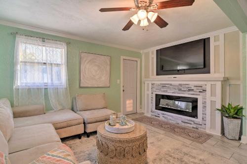 Private Pool, 7 Mi to Spa Beach! Family Pastel Gem