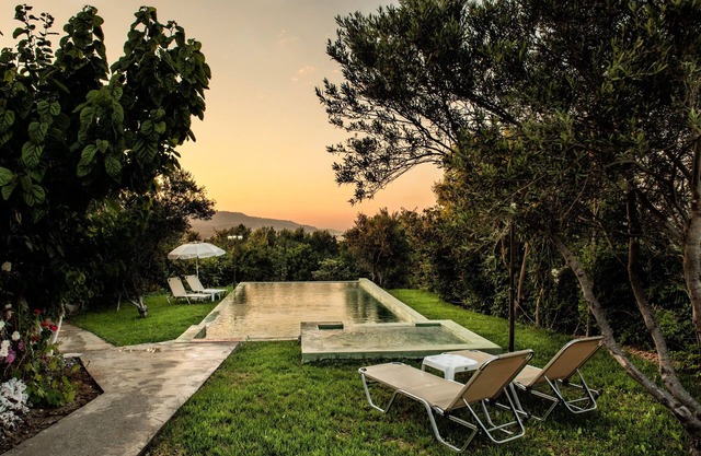 Piscine privée ★ Espace barbecue ★ Vue mer ★ 5 chambres ★ 1 km de la plage