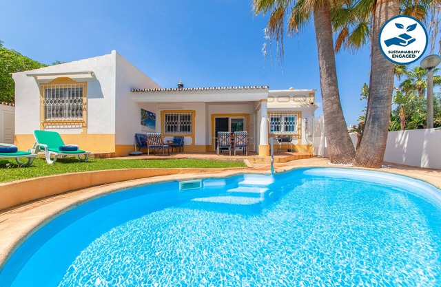CHARMING VILLA WITH PRIVATE POOL, A/C, BARBECUE AND Wi-Fi