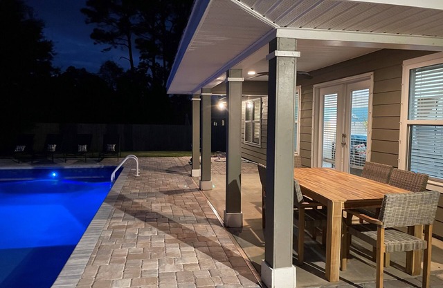 Private POOL with FUN Indoor & Outdoor Spaces - Minutes to the Beach
