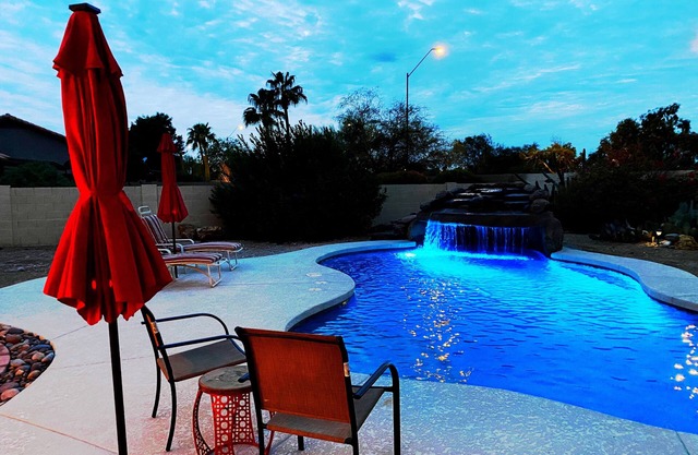 🌴 NOUVELLE LISTE🌴grande cour privée ~ terrains de golf, restaurants, piscines / spas ~ animaux acceptés