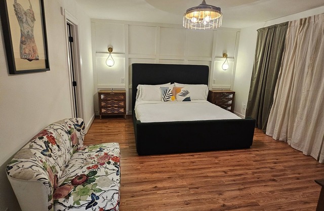 Private Raleigh Bungalow Retreat near Downtown Raleigh