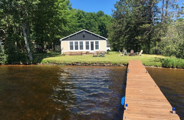 Cottage privé et rénové au bord du lac, lac Namakagon, Chequamegon Nat. Forêt