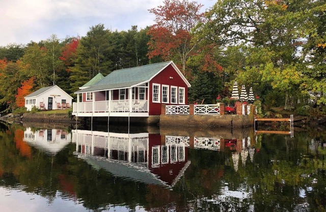 Maison de thé paisible au bord du lac C1920, à quelques minutes de Damariscotta