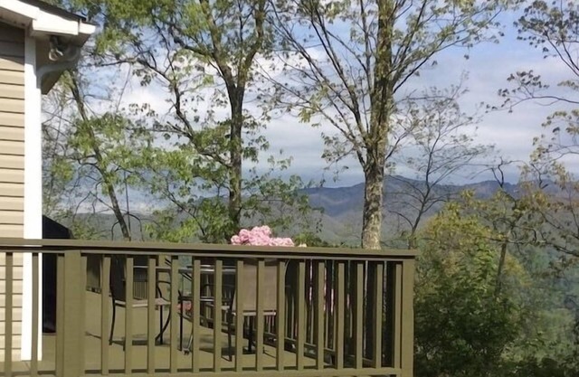 Gîte de charme sur Balsam, vue spectaculaire sur la montagne, impeccable, très privé