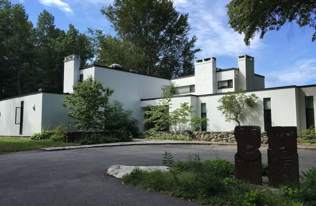 Private Retreat with Pool near Boston