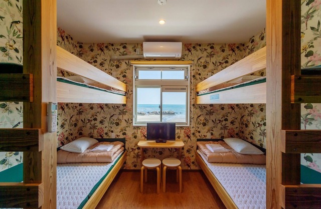 Private room Bunk bed of Obi cedar from Miyazaki / Miyazaki Miyazaki