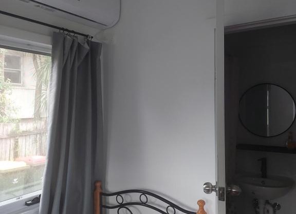 Private Room- Gwynneville