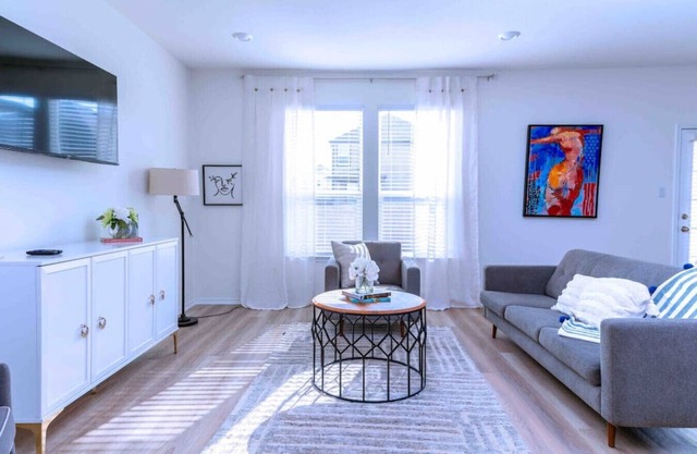 Private, Round Rock Home!