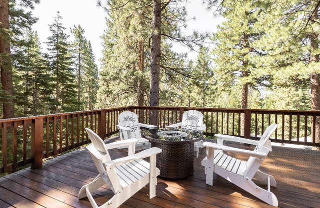 Private + Serene Escape w/ HotTub